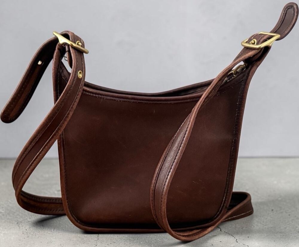 VTG 90s Coach Legacy Janice 9950 Mahogany Brown Leather Crossbody Bag Purse USA